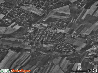 Wayne Heights satellite photo by USGS