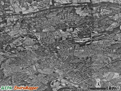 Pikesville satellite photo by USGS