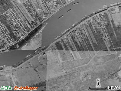 Ama satellite photo by USGS