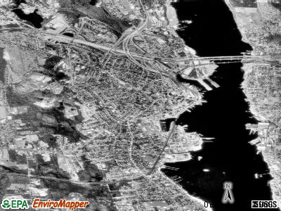 New London satellite photo by USGS