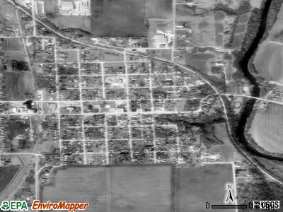 Dakota City satellite photo by USGS