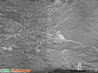 Crab Orchard satellite photo by USGS