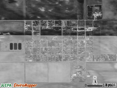 San Perlita satellite photo by USGS