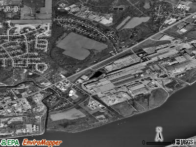 Riverdale satellite photo by USGS