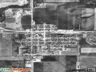 Walnut Grove satellite photo by USGS