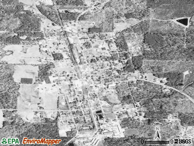 Leola satellite photo by USGS