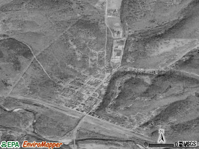 Newburg satellite photo by USGS