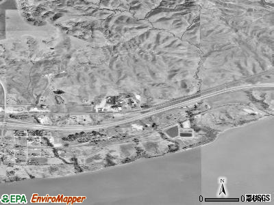 Oacoma satellite photo by USGS