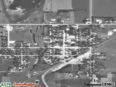 Willow Lake satellite photo by USGS