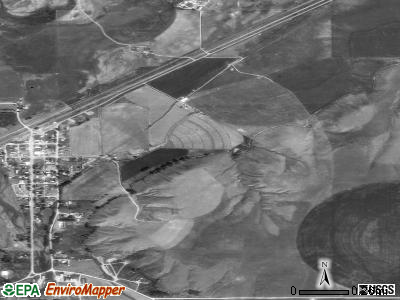 Willow Creek satellite photo by USGS