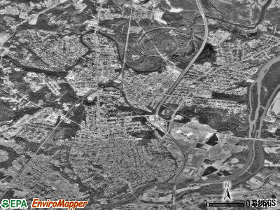 Colonial Heights satellite photo by USGS