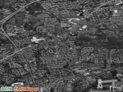 Colonial Park satellite photo by USGS
