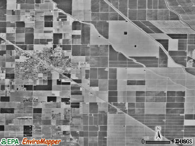 Shafter satellite photo by USGS
