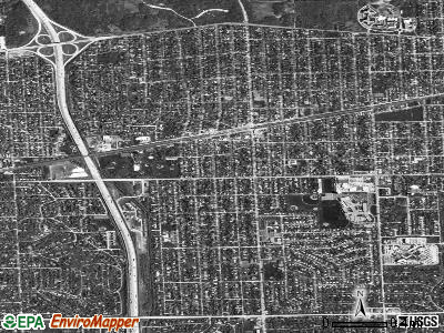 Western Springs satellite photo by USGS