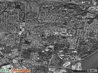 Bellefontaine Neighbors satellite photo by USGS