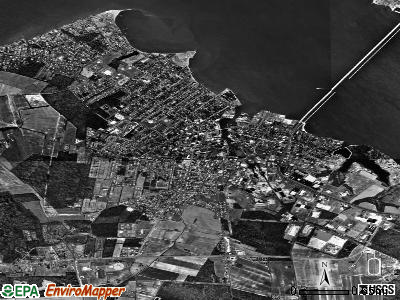 Cambridge satellite photo by USGS