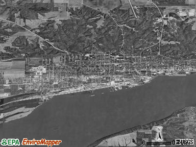 Fort Madison satellite photo by USGS