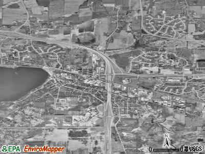 Pewaukee satellite photo by USGS