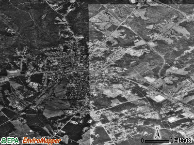 Clinton satellite photo by USGS