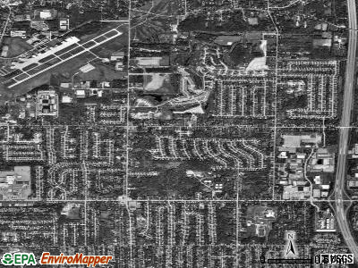 Highland Heights satellite photo by USGS