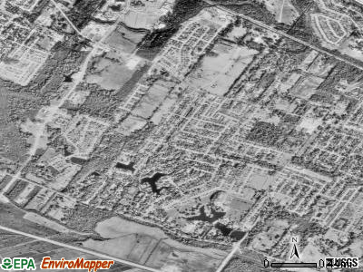 Oak Hills Place satellite photo by USGS