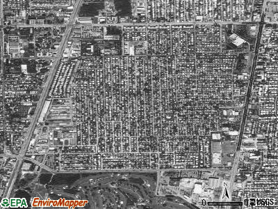 Collier Manor-Cresthaven satellite photo by USGS