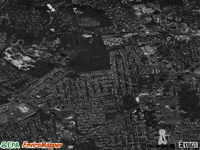 Port Jefferson Station satellite photo by USGS