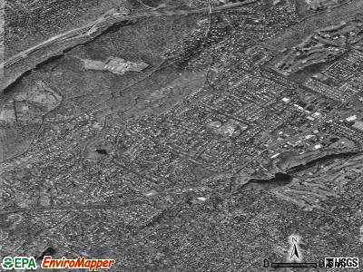 Mountainside satellite photo by USGS