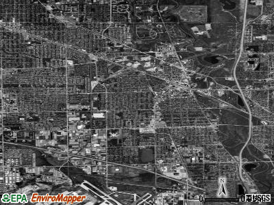 Des Plaines satellite photo by USGS
