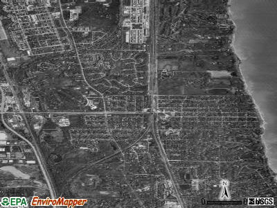 Lake Bluff satellite photo by USGS