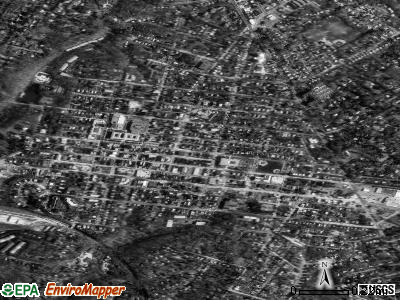 Media satellite photo by USGS