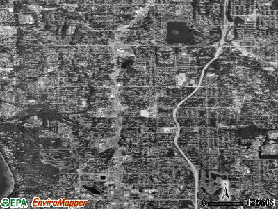 Shoreline satellite photo by USGS