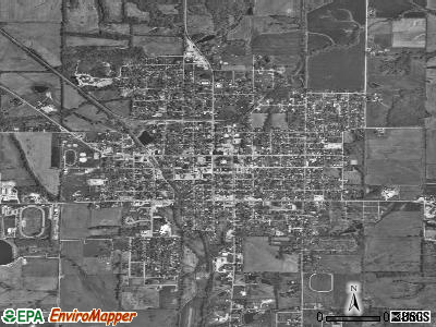McLeansboro satellite photo by USGS