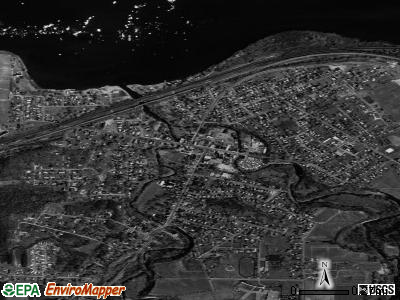 Silver Creek satellite photo by USGS