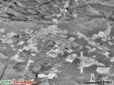 Woodbine satellite photo by USGS