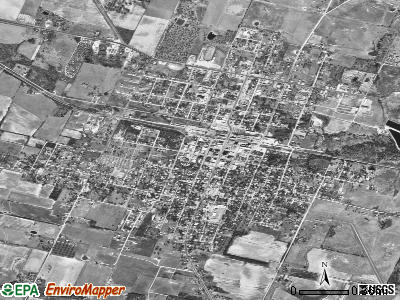 De Leon satellite photo by USGS