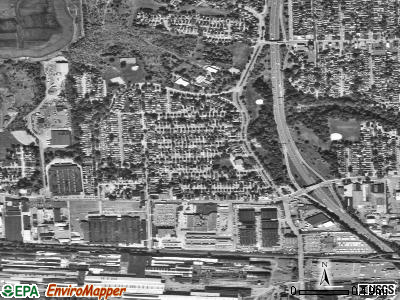 Newburgh Heights satellite photo by USGS