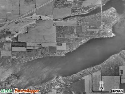Delavan Lake satellite photo by USGS