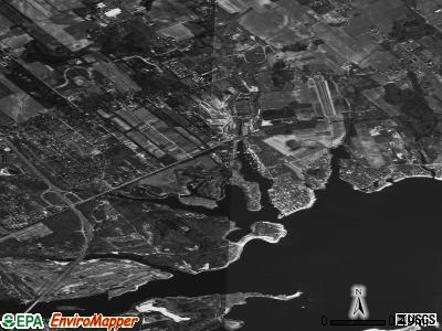 Aquebogue satellite photo by USGS