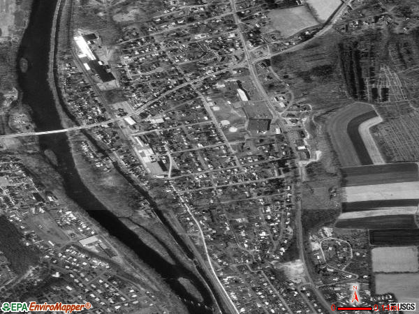 Walnutport satellite photo by USGS 