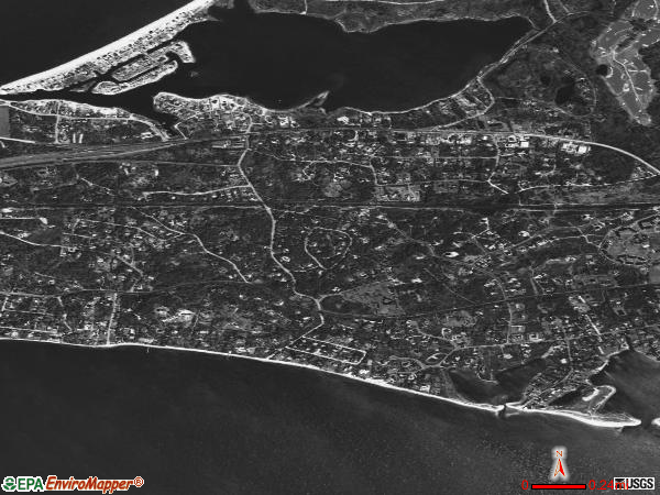 Shinnecock Hills satellite photo by USGS 
