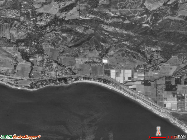 Toro Canyon satellite photo by USGS 