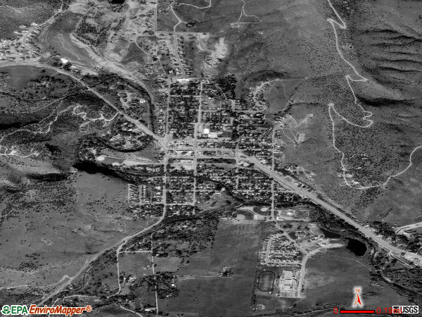 Lyons satellite photo by USGS 