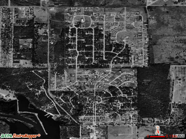 Pelican Bay satellite photo by USGS 