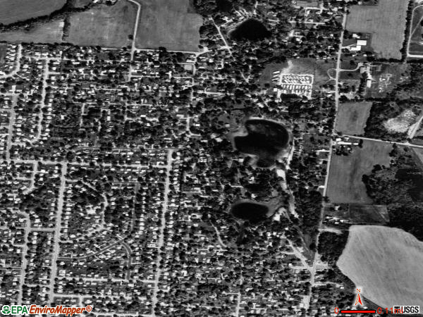 Crystal Lakes satellite photo by USGS 