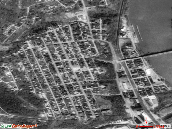 North Charleroi satellite photo by USGS 