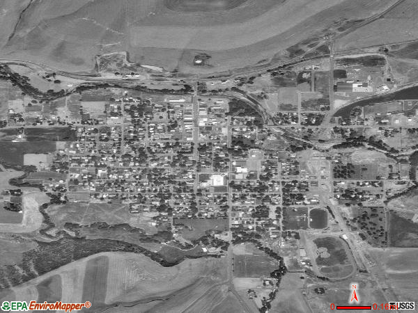 Waitsburg satellite photo by USGS 