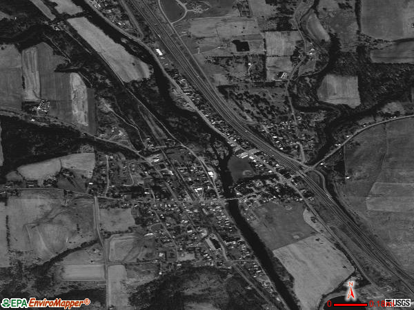Marathon satellite photo by USGS 