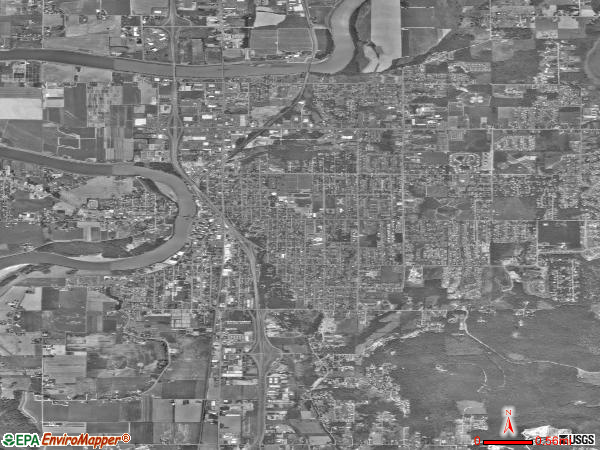 Mount Vernon satellite photo by USGS 
