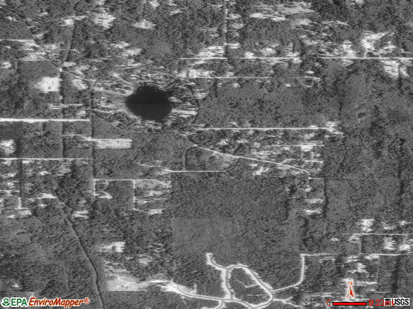 Echo Lake satellite photo by USGS 